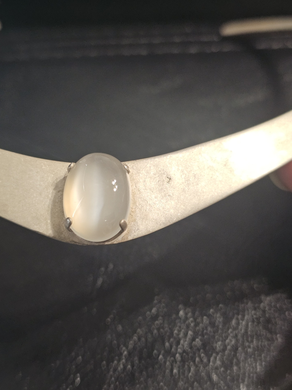 Sterling Silver Collar With Cat's Eye Moonstone - Picture 5 of 12